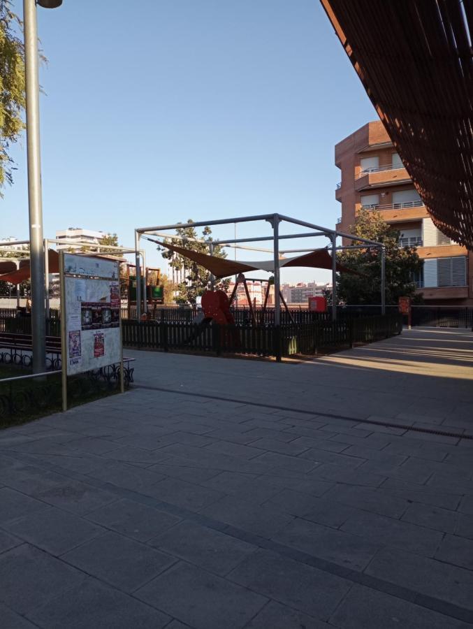 Ahllenrock Como Un Hotel, Pero Solo Para Ti Cornellà de Llobregat Εξωτερικό φωτογραφία